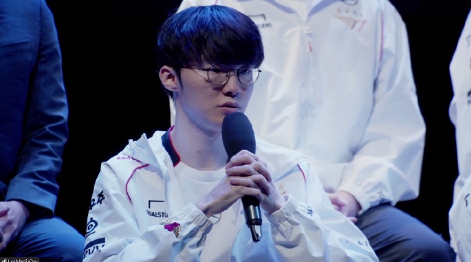 Faker：跟knight在国际赛里对决过很多次 也输过很多次 会尽全力赢下他